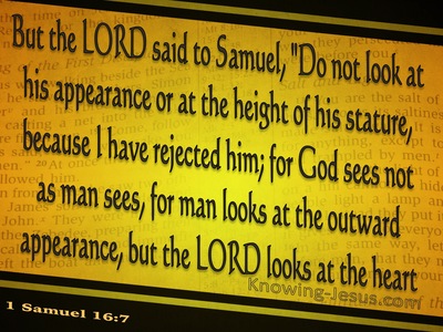 1 Samuel 16:7 God Looks On The Heart (gold)